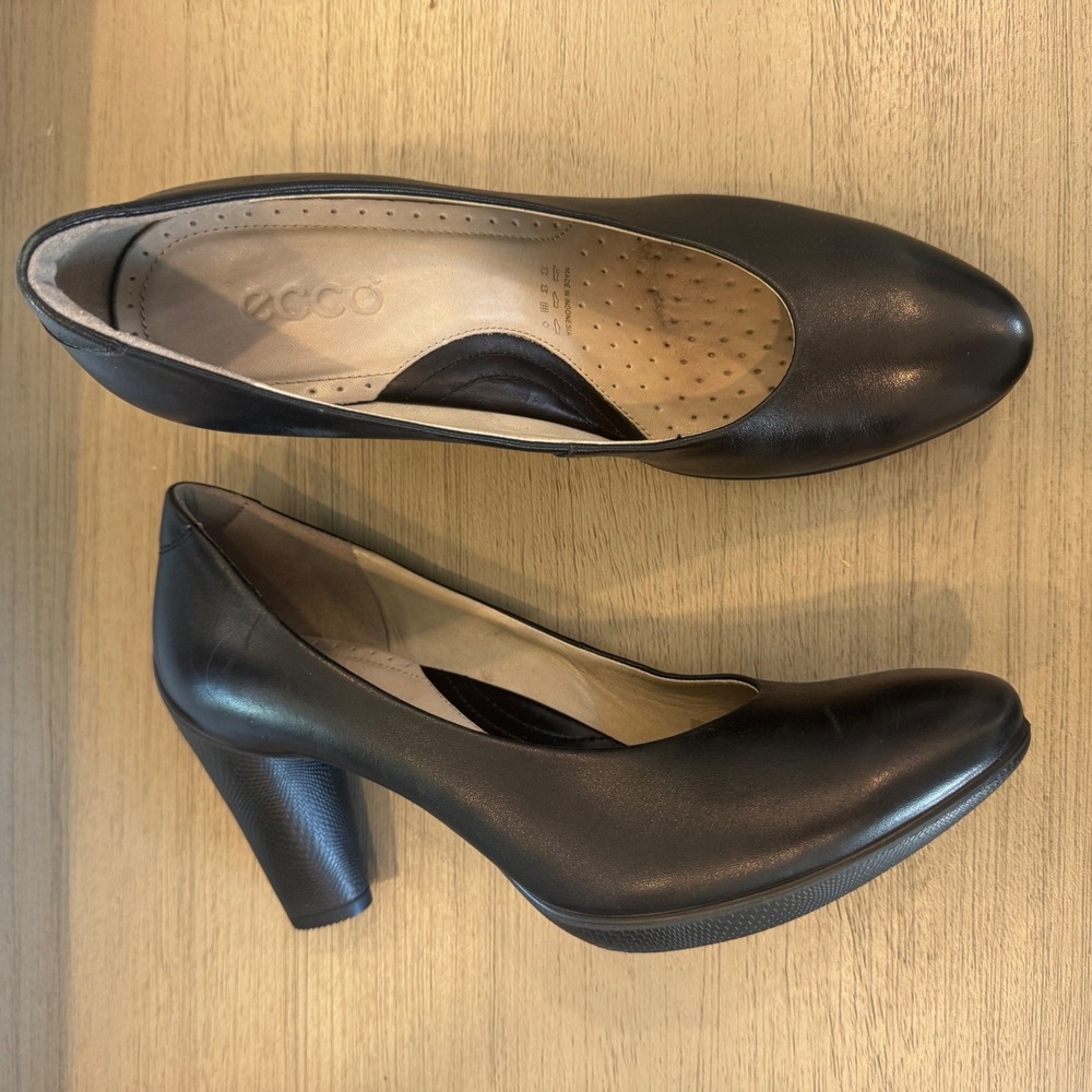 ECCO Sculpture 75 Women 9-9.5 EU 40 Black Leather Block Heel Pumps Almond Toe